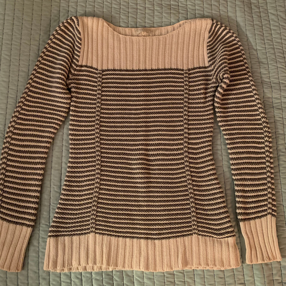 Old Navy fitted sweater